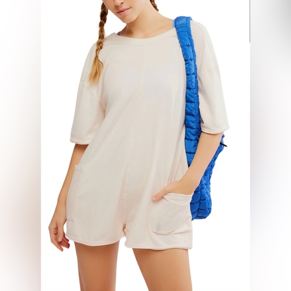 Sale!▪️Free People Hot Shot Tee Romper in Bleached Clay - Picture 3 of 10